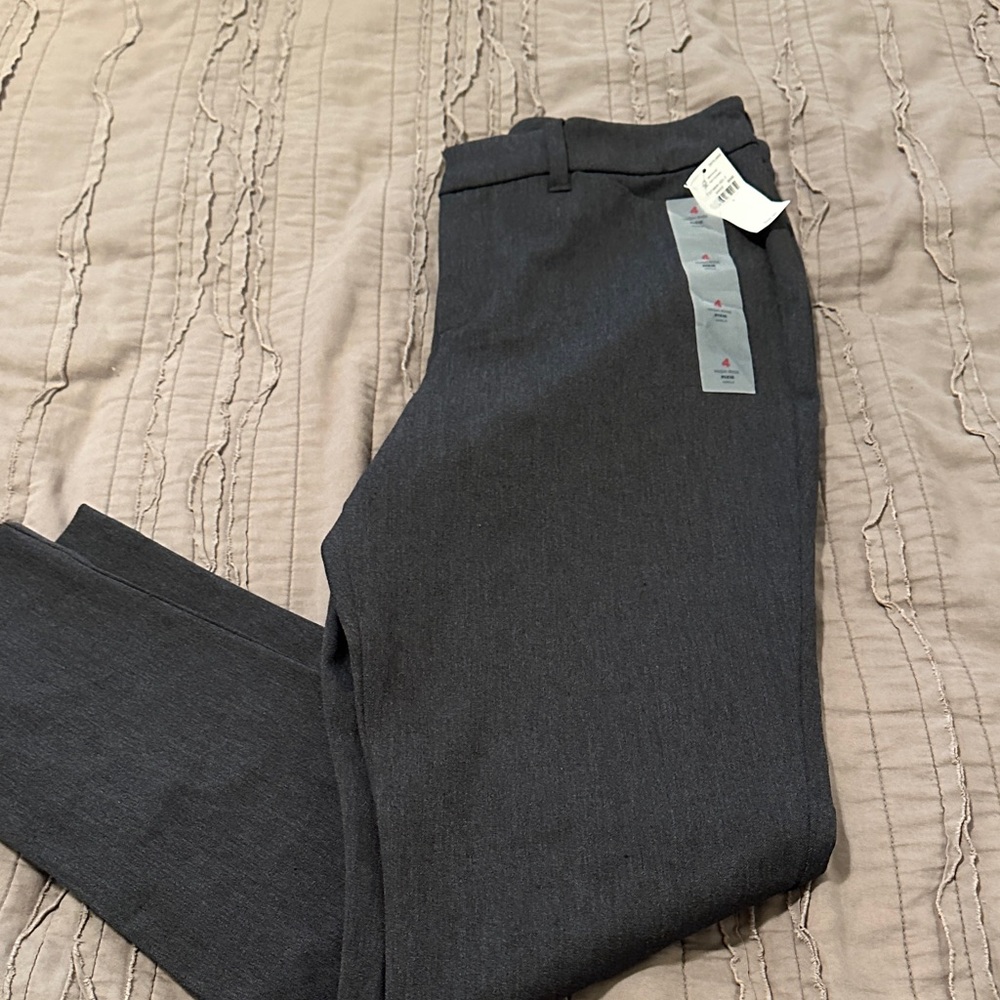 Old Navy women’s Dark Gray Dress Pants high rise pixie size 4 NWT